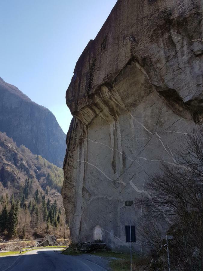 Hotel Ristorante Sasso Remenno Val Masino Bagian luar foto