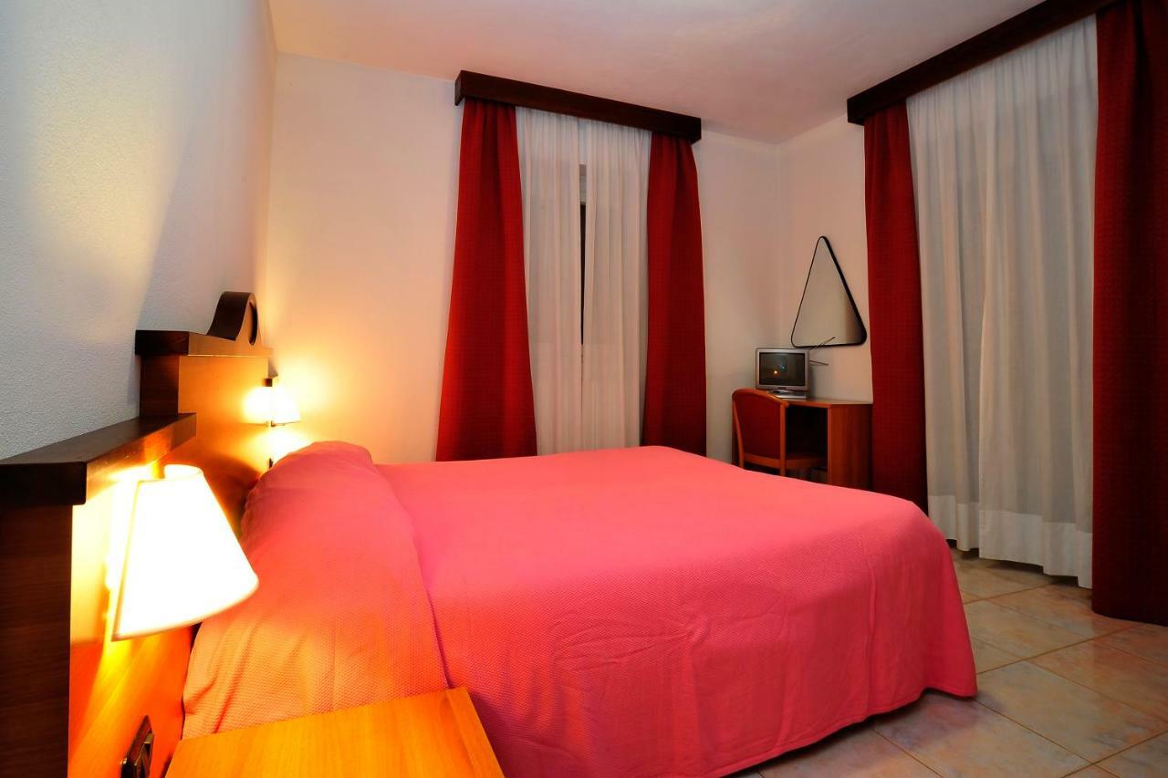Hotel Ristorante Sasso Remenno Val Masino Bagian luar foto
