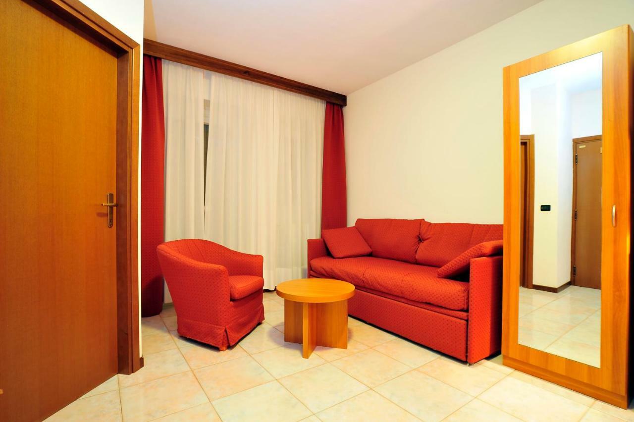 Hotel Ristorante Sasso Remenno Val Masino Bagian luar foto