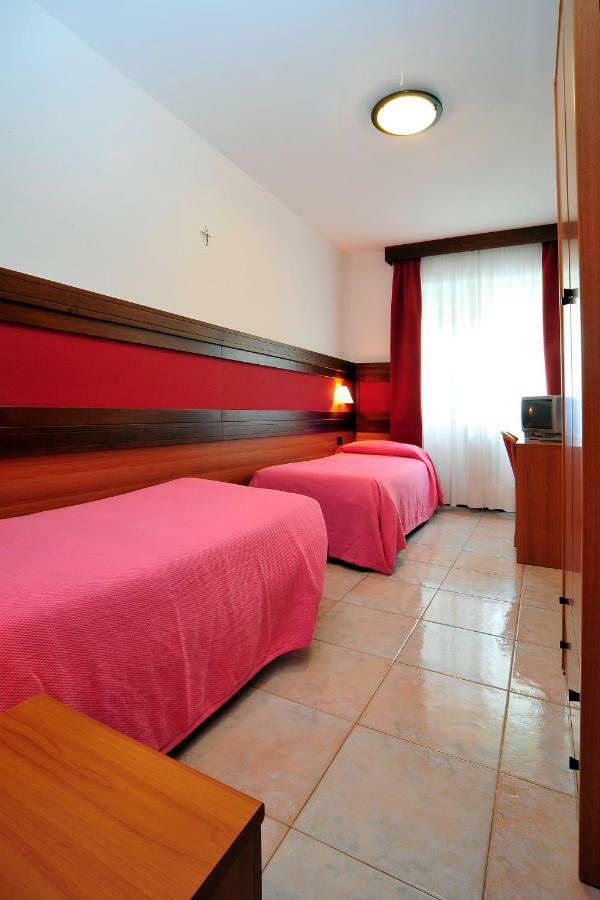 Hotel Ristorante Sasso Remenno Val Masino Bagian luar foto