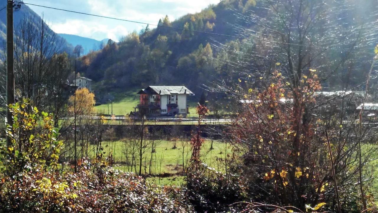 Hotel Ristorante Sasso Remenno Val Masino Bagian luar foto
