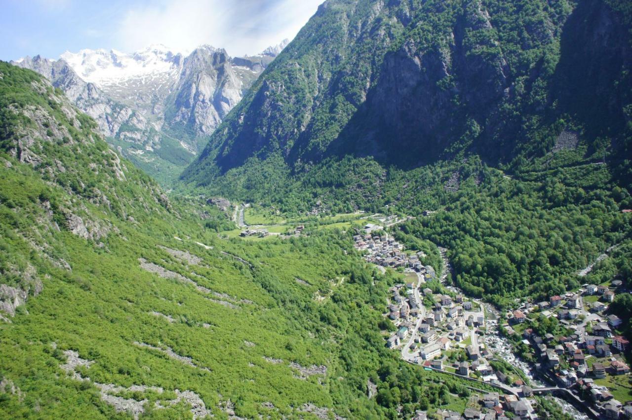 Hotel Ristorante Sasso Remenno Val Masino Bagian luar foto